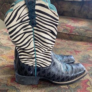 Ariat Teal-Lined Leather Cowboy Boots (Teal Interior)